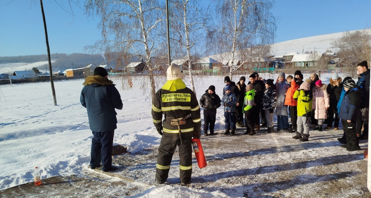 ПОЖАРНАЯ ЧАСТЬ ИНФОРМИРУЕТ:.
