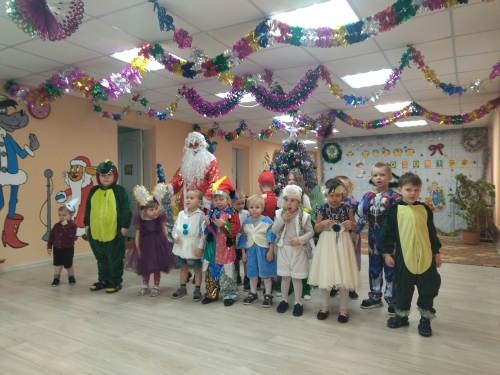 Новогодний утренник «Волшебные новогодние часы».